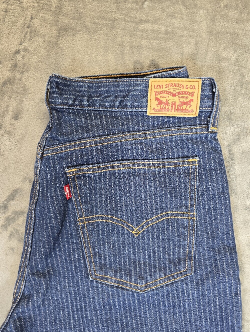 Levi's Low Pro Relaxed Straight Denim Pinstripe Denim Jeans Woman's Size 35x30